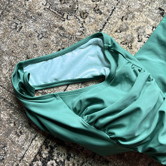 Cupshe bathing suit bundle - Picture 6 of 7